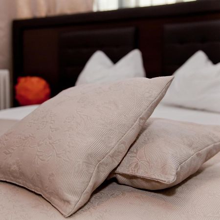 Hotel Metropol Пітешть Номер фото
