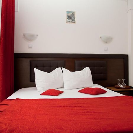 Hotel Metropol Пітешть Номер фото