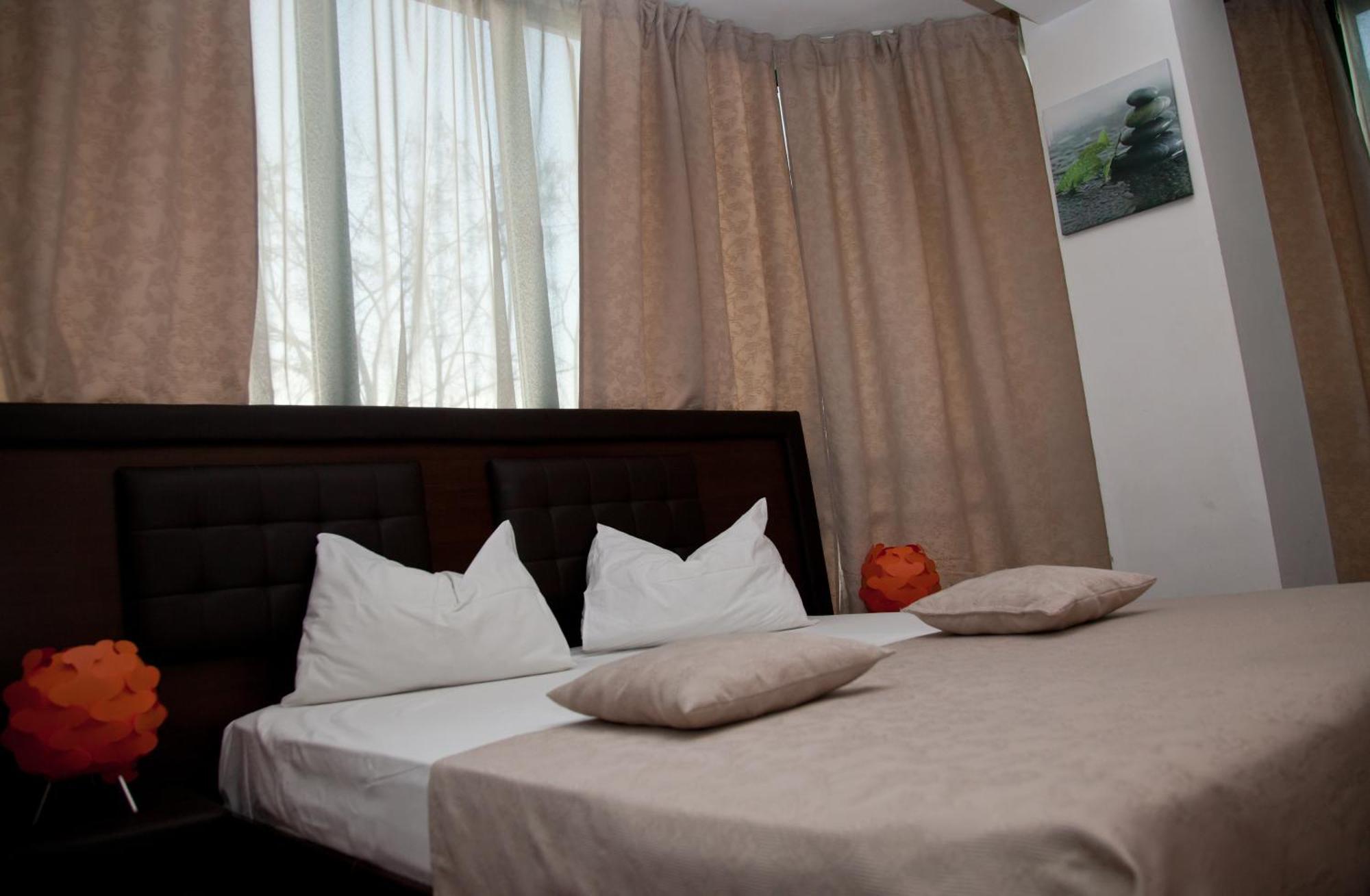 Hotel Metropol Пітешть Номер фото