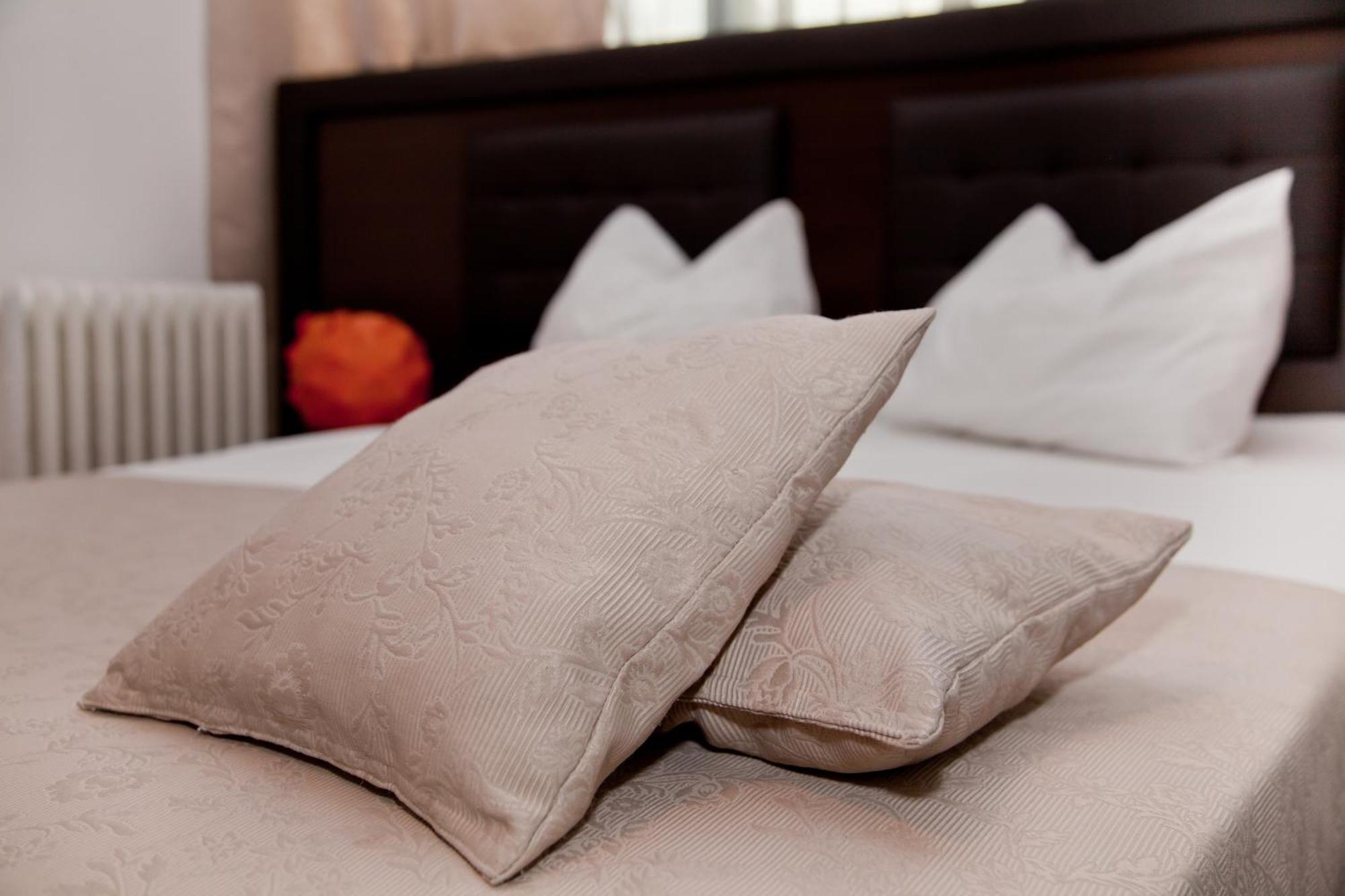 Hotel Metropol Пітешть Номер фото