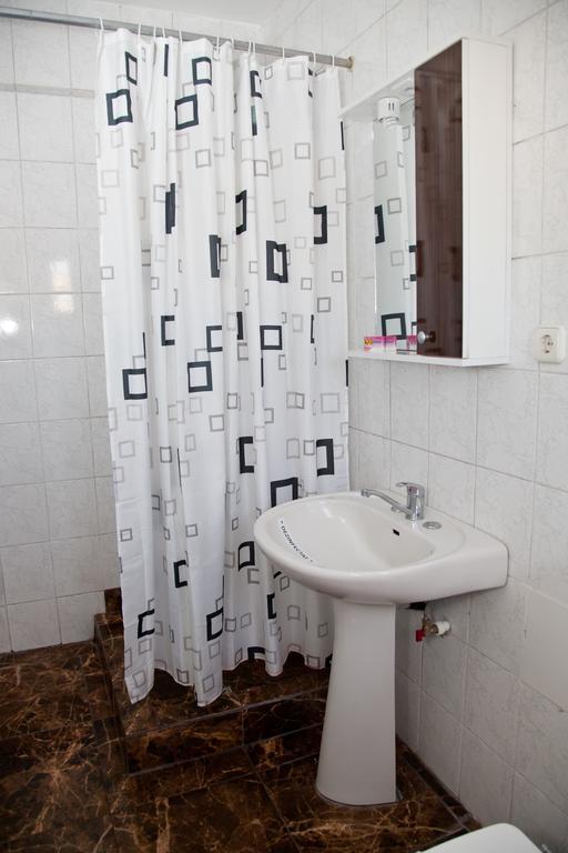Hotel Metropol Пітешть Номер фото