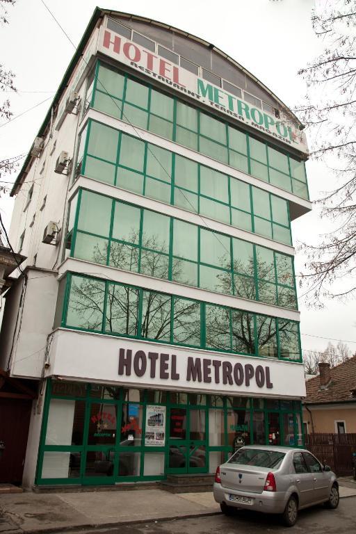 Hotel Metropol Пітешть Екстер'єр фото