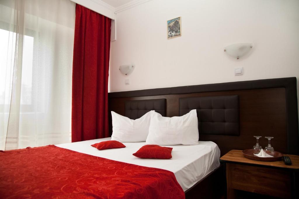 Hotel Metropol Пітешть Екстер'єр фото
